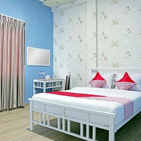 Oyo 1386 Hotel Grand Gabelo Bukittinggi Eksteriør bilde