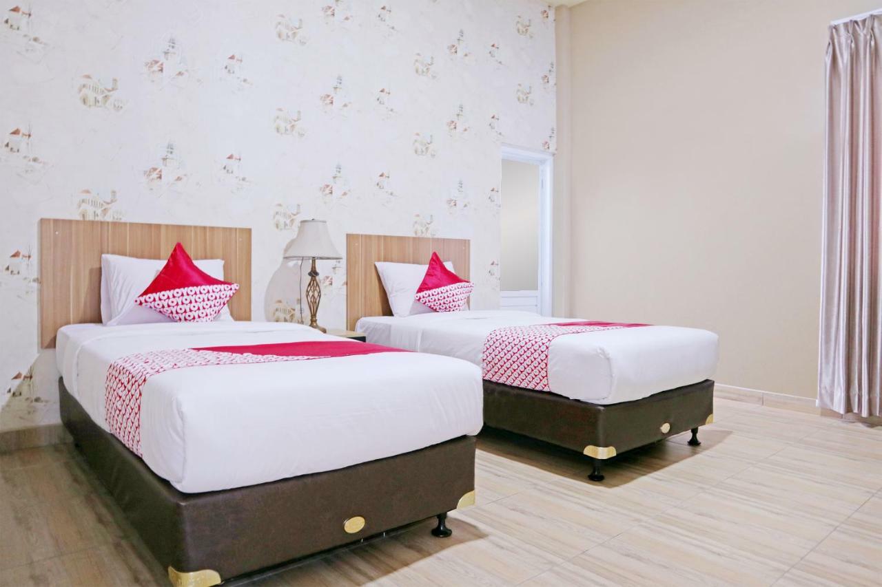 Oyo 1386 Hotel Grand Gabelo Bukittinggi Eksteriør bilde